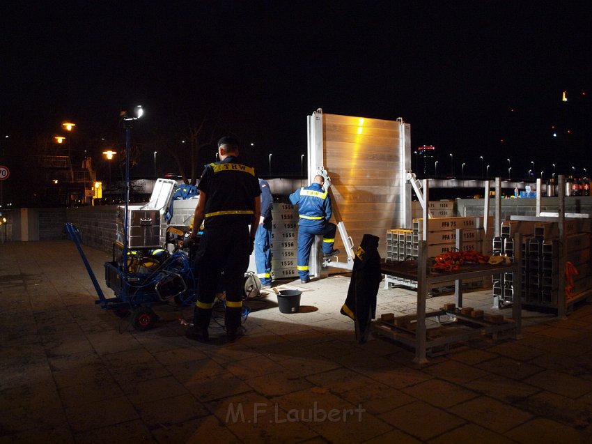 Hochwasser Koeln 2011 Tag 1 P082.JPG